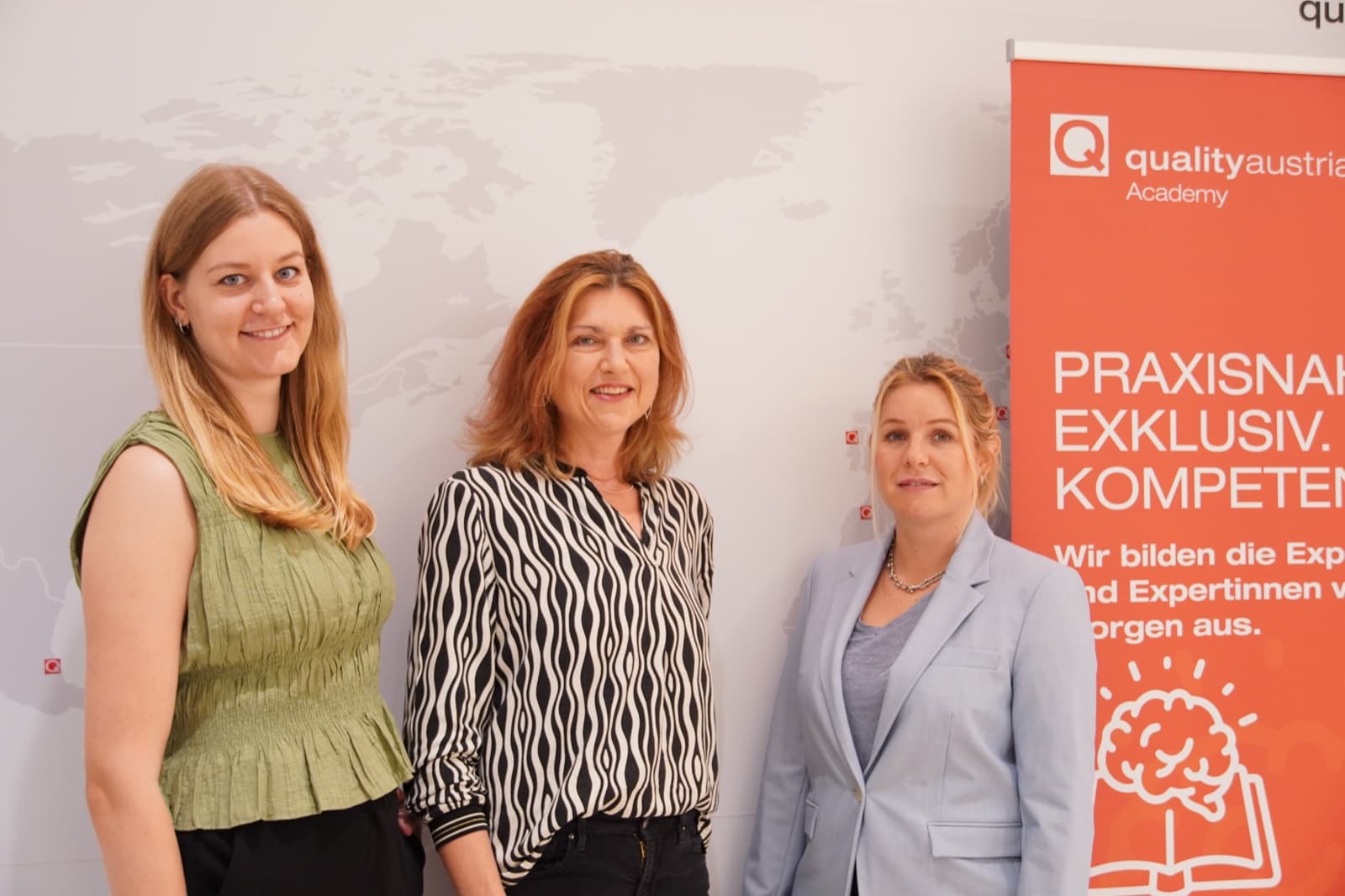 Kooperationsfoto bei Quality Austria Academy: Melanie Waraschitz, Elisabeth Hofstätter-Kollarich und Florentina Zach.
